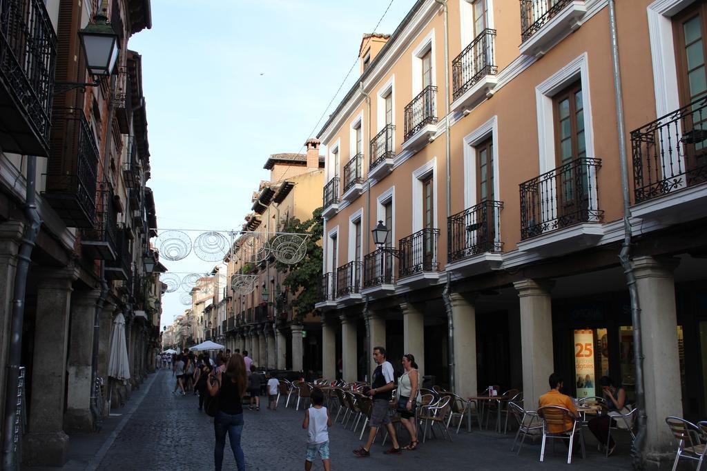 Hotel Cuatro Canos Alcalá de Henares Exterior foto