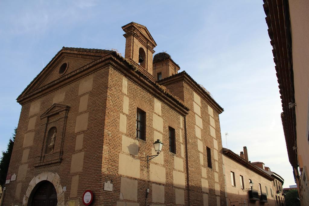 Hotel Cuatro Canos Alcalá de Henares Exterior foto